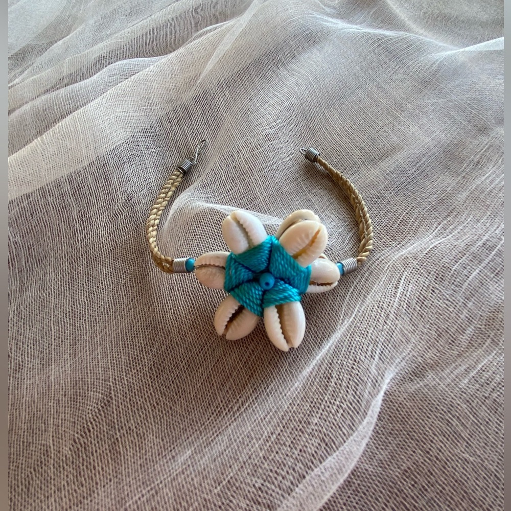 Bracelet made with shells,beads and cord